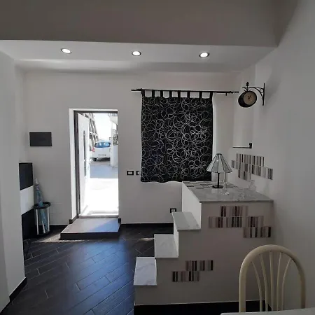 Casa Vacanze Expo * Letojanni