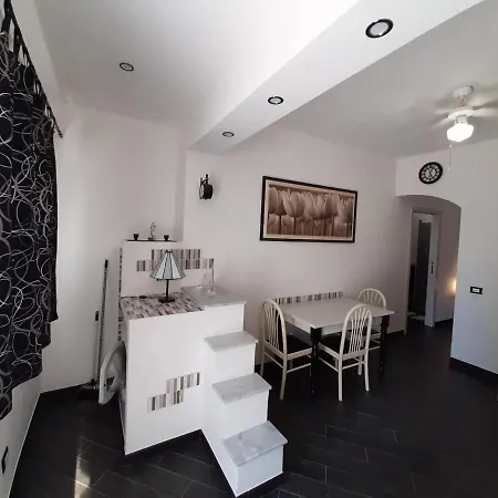 Casa Vacanze Expo Apartment Letojanni
